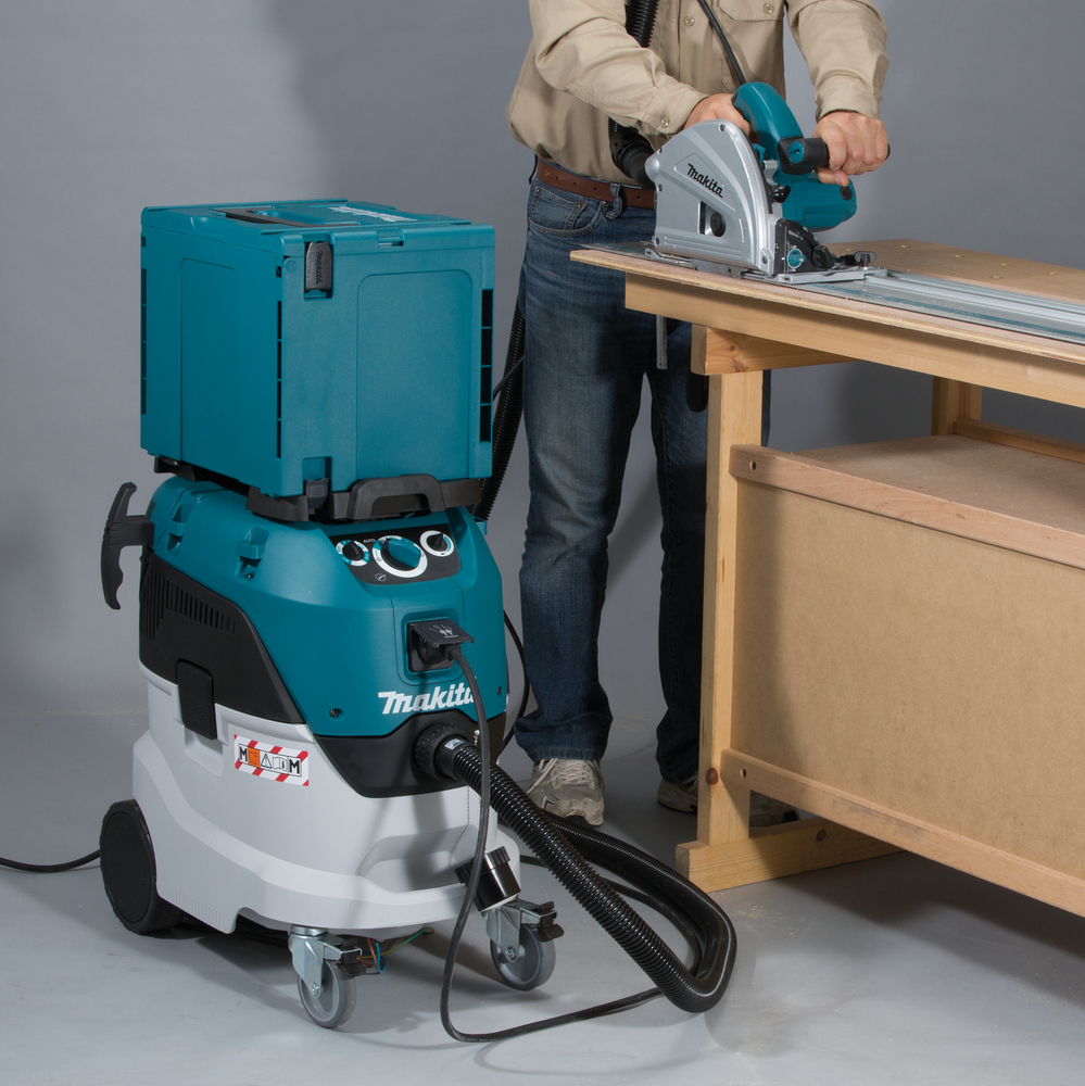 Absauggerät MAKITA VC4210M,42l,1200W 270m³/h Unterdr. 250mbar Staubklasse M