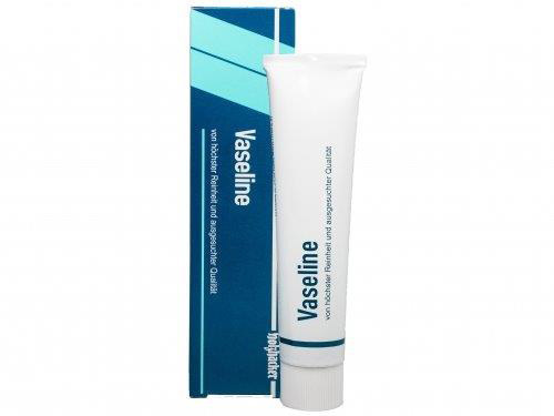 Vaseline Tube 500ml bei rissigen und trockenen Händen